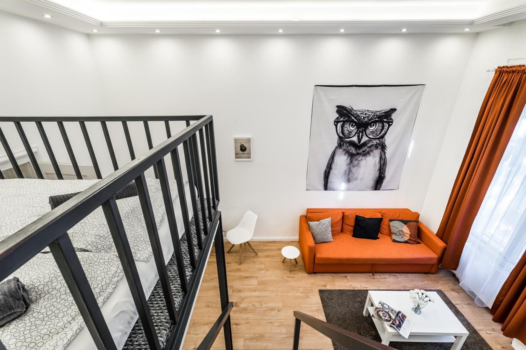 Grand Avenue Apartment — Photos 3